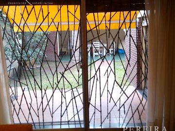 Casa Venta Ramos-Mejia 4 dorm. garage, Apto credito. Tomo depto CABA menor valor