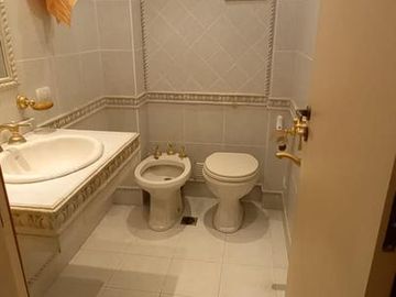 Casa Venta Ramos-Mejia 4 dorm. garage, Apto credito. Tomo depto CABA menor valor