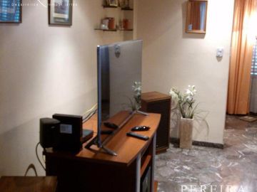 Casa Venta Ramos-Mejia 4 dorm. garage, Apto credito. Tomo depto CABA menor valor