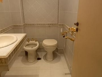Casa Venta Ramos-Mejia 4 dorm. garage, Apto credito. Tomo depto CABA menor valor