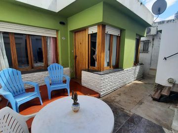 Casa en venta - 4 Dormitorios 2 Baños - Cochera - 187Mts2 - 9 De Julio