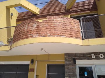 Casa en venta - 4 Dormitorios 2 Baños - Cochera - 187Mts2 - 9 De Julio