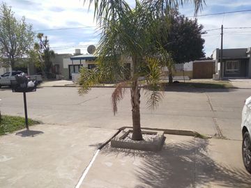 Casa en venta - 4 Dormitorios 2 Baños - Cochera - 187Mts2 - 9 De Julio