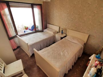 Casa en venta - 4 Dormitorios 2 Baños - Cochera - 187Mts2 - 9 De Julio