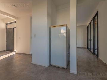 Casa en Venta con renta a la Laguna Barrio Islas El Canton A Estrenar