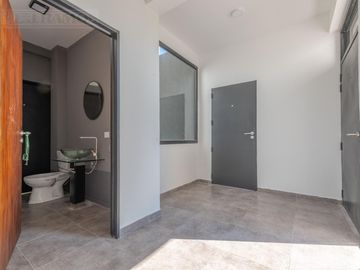 Casa en Venta con renta a la Laguna Barrio Islas El Canton A Estrenar