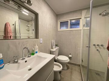 Impecable casa en venta con vista al golf en el CC Larena . NUEVO PRECIO!