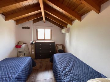Impecable casa en venta con vista al golf en el CC Larena . NUEVO PRECIO!