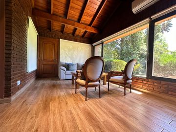 Impecable casa en venta con vista al golf en el CC Larena . NUEVO PRECIO!
