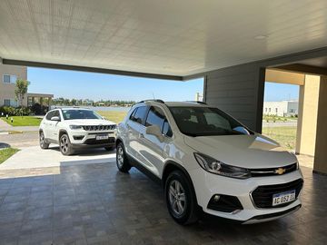 PROPIEDAD EN VENTA 4Amb -  EN BARRIO PRIVADO CRUZ DEL SUR