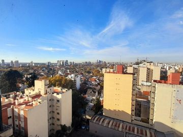 Vicente López - Luminoso departamento 3 amb - Piso alto con vista abierta panorámica!