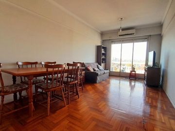 Vicente López - Luminoso departamento 3 amb - Piso alto con vista abierta panorámica!