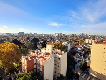 Vicente López - Luminoso departamento 3 amb - Piso alto con vista abierta panorámica!