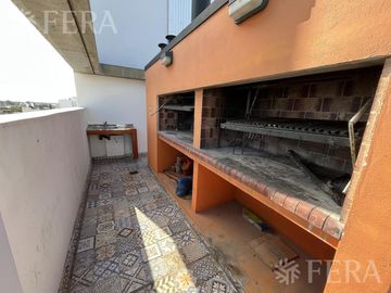 Venta de Departamento 1 ambiente divisible con terraza propia en Wilde (25756)