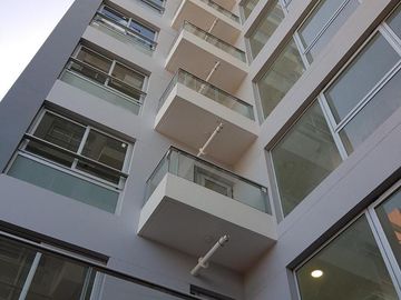 Venta de Departamento 1 ambiente divisible con terraza propia en Wilde (25756)