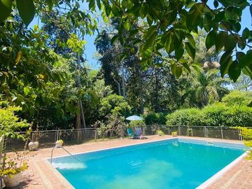Casa sobre gran terreno con mucho potencial IDEAL INVERSOR MB