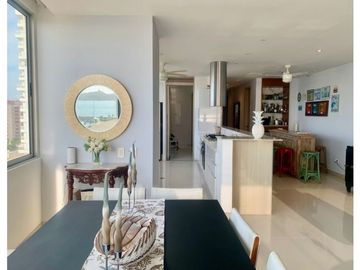 Apartamento de lujo con vista al MAR y la marina - 005 R