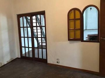 Venta PH 4 ambientes, 110M2. Lanús Centro.