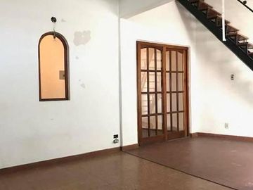Venta PH 4 ambientes, 110M2. Lanús Centro.