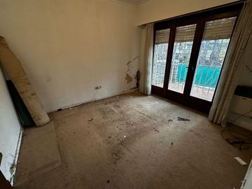 Venta Chalet de 7 ambientes ideal profesional o comercial, Guemes Mar del Plata