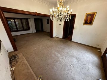 Venta Chalet de 7 ambientes ideal profesional o comercial, Guemes Mar del Plata
