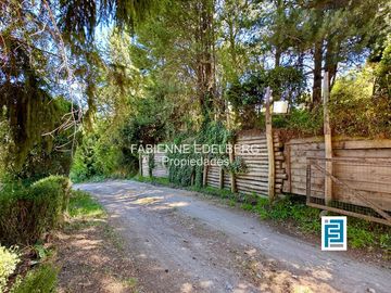 Casa en venta en el encantador Callejón de GINGIN, San Martín de los Andes, Patagonia Argentina.