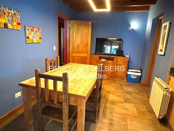 Casa en venta en el encantador Callejón de GINGIN, San Martín de los Andes, Patagonia Argentina.