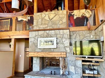 Casa en venta en el encantador Callejón de GINGIN, San Martín de los Andes, Patagonia Argentina.