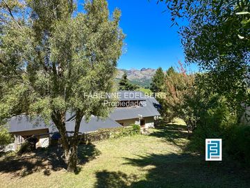 Casa en venta en el encantador Callejón de GINGIN, San Martín de los Andes, Patagonia Argentina.