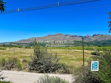 Casa en venta en el encantador Callejón de GINGIN, San Martín de los Andes, Patagonia Argentina.