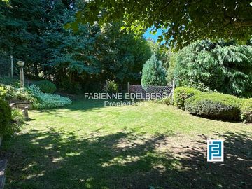 Casa en venta en el encantador Callejón de GINGIN, San Martín de los Andes, Patagonia Argentina.