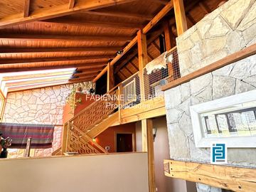 Casa en venta en el encantador Callejón de GINGIN, San Martín de los Andes, Patagonia Argentina.