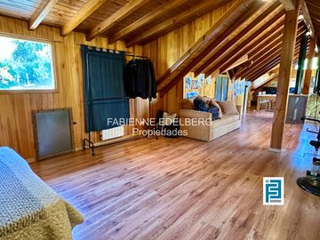 Casa en venta en el encantador Callejón de GINGIN, San Martín de los Andes, Patagonia Argentina.