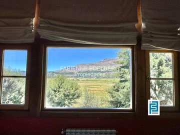 Casa en venta en el encantador Callejón de GINGIN, San Martín de los Andes, Patagonia Argentina.