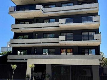 Departamento 4 ambientes con jardín en venta