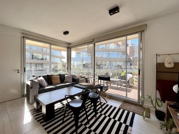 Duplex con Terraza en Venta  en Piedras - Nordelta
