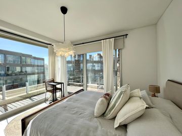 Duplex con Terraza en Venta  en Piedras - Nordelta
