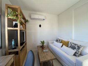 Duplex con Terraza en Venta  en Piedras - Nordelta