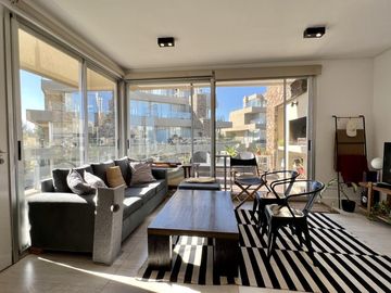 Duplex con Terraza en Venta  en Piedras - Nordelta