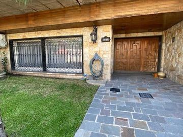 Venta Casa en Ramos Mejia Sur