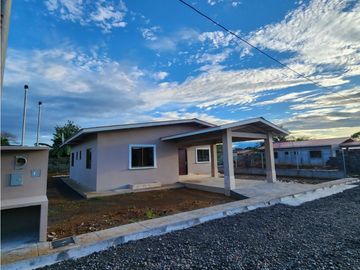 Vivienda Nueva a la Venta en Los Algarrobos