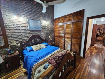 Casa 6 Ambientes Ituzaingo Norte