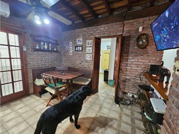 Casa 6 Ambientes Ituzaingo Norte