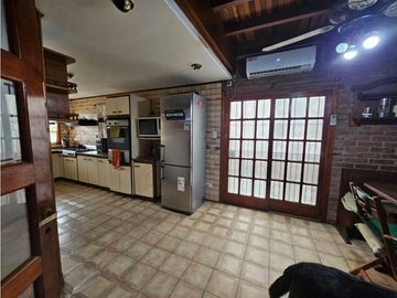 Casa 6 Ambientes Ituzaingo Norte