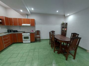 Departamento Tipo Casa en venta en Lanus Oeste