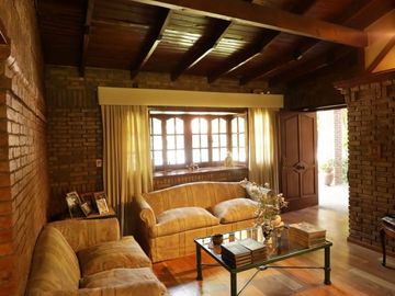 VENDO CASA CHACRAS APTA CRÉDITO