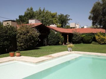 VENDO CASA CHACRAS APTA CRÉDITO