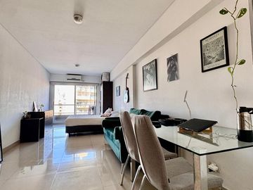Venta Monoambiente con balcón - Caballito