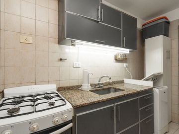 DEPARTAMENTO 2 AMBIENTES CON PATIO Y BALCÓN