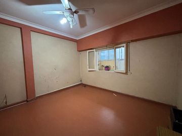 PH 2 AMBIENTES C/ PATIO VILLA DEVOTO A REFACCIONAR
